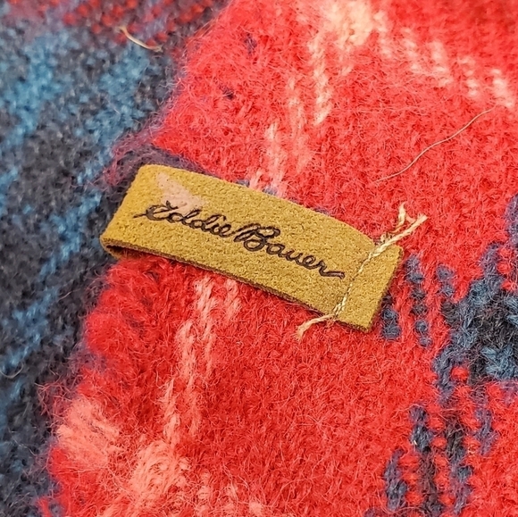 EDDIE BAUER OVERSIZE BLANKET SCARF SHAWL WRAP RED & BLUE PLAID FRINGE WOMEN OS - Picture 12 of 14